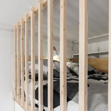 Montsejour - Logement Climatise Netflix, Mezzanine カルカソンヌ エクステリア 写真