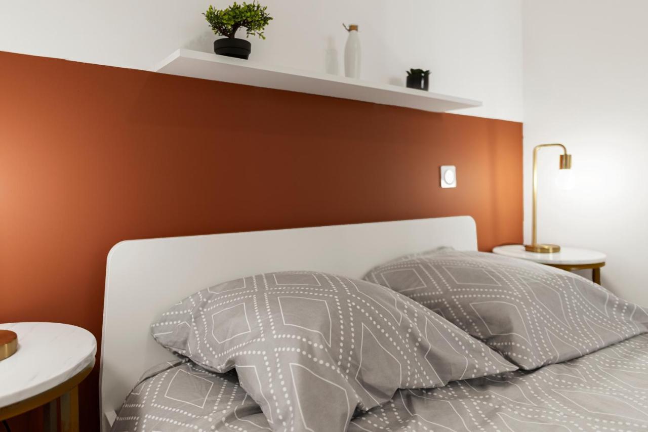 Montsejour - Logement Climatise Netflix, Mezzanine カルカソンヌ エクステリア 写真